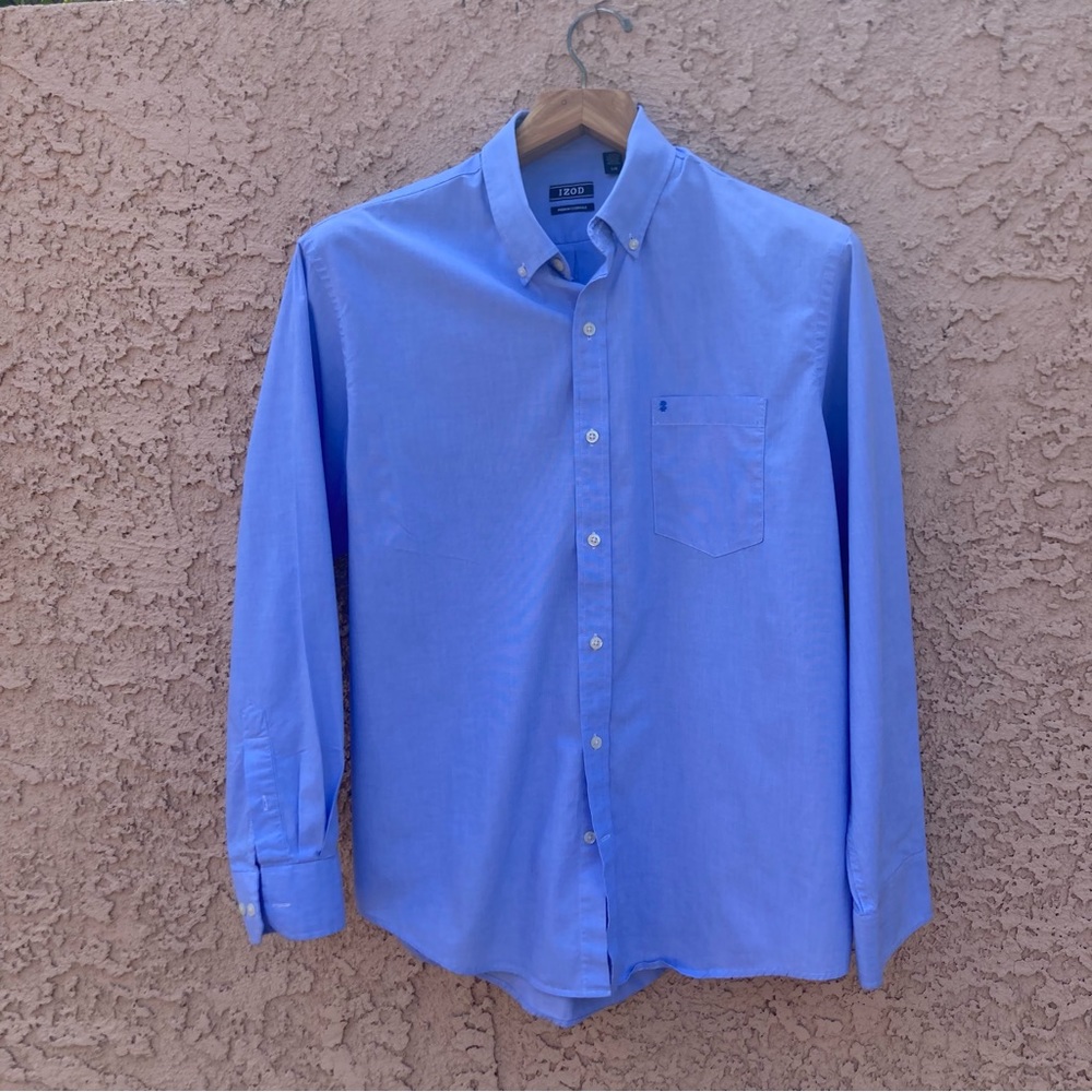Izod Pemium Essentials Long Sleeve button down shirt. Large